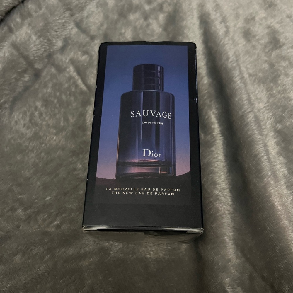 Dior Sauvage Eau de Parfum - Elegant Black - Picture 2 of 2